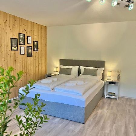 An Wanderwegen Gelegen Mit Terrasse Und Boxspringbett Apartman Sasbachwalden Kültér fotó